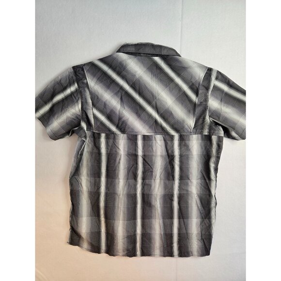 Columbia Mens Large L Omni Shade Button Up Shirt Black Gray Plaid Short Sleeve - Picture 2 of 9